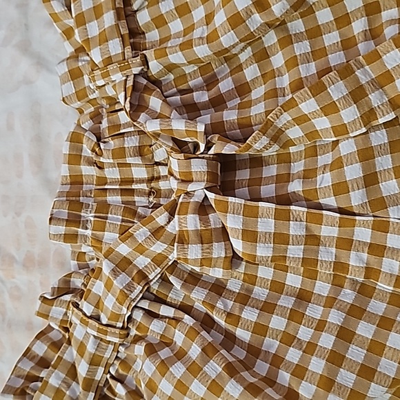 Matching Top and Shorts Set - Picture 5 of 5